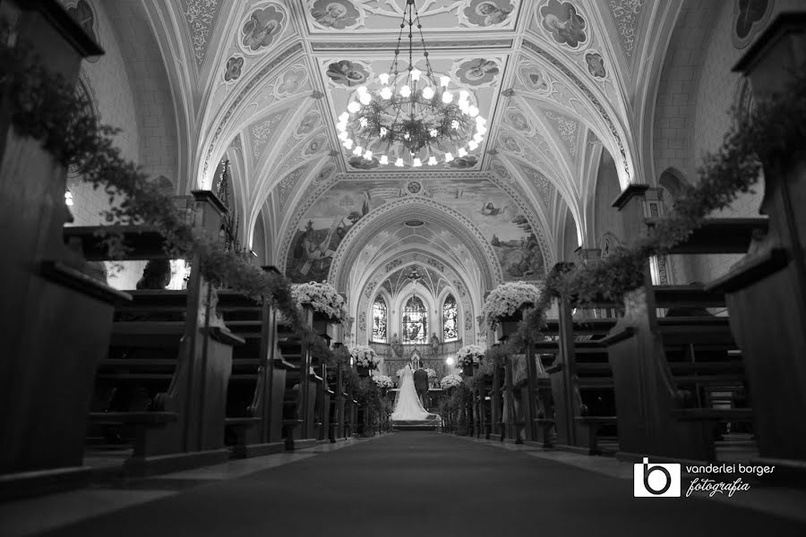 Fotógrafo de casamento Vanderlei Borges (vanderleiborges). Foto de 8 de junho 2023