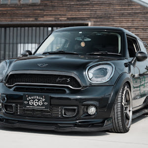 MINI Paceman