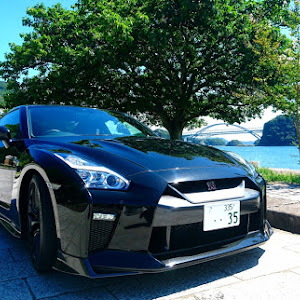 NISSAN GT-R R35