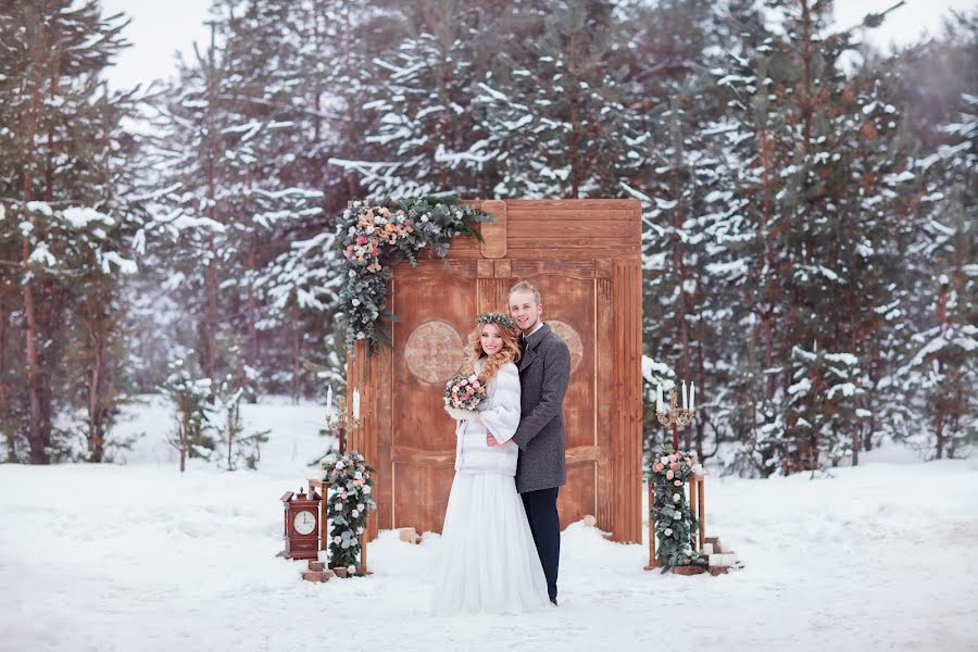 Wedding photographer Alena Dymka (dymka). Photo of 19 February 2017