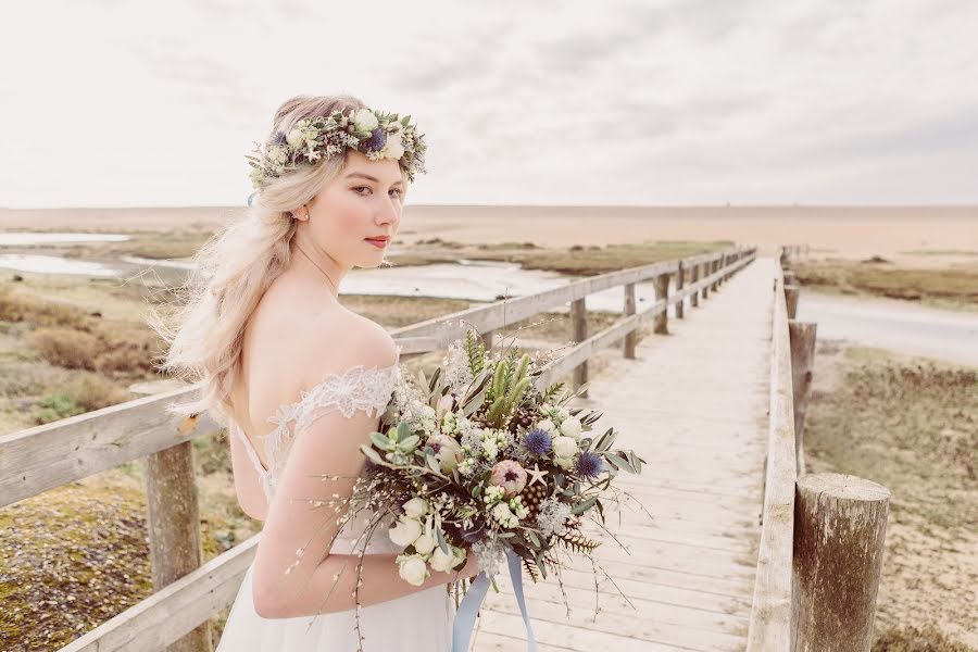 Wedding photographer JENNIFER SHOUBRIDGE (jennifershoubri). Photo of 5 May 2019