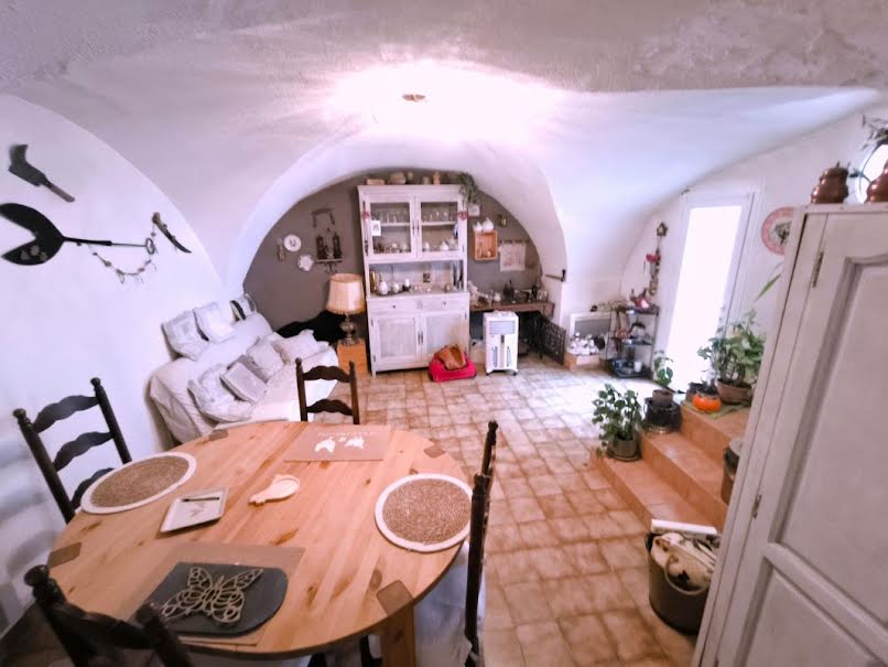 Vente maison 2 pièces 70 m² à Parignargues (30730), 125 000 €