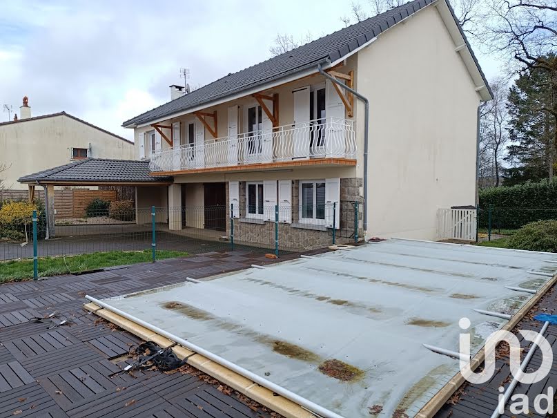 Vente maison 6 pièces 132 m² à Aurillac (15000), 240 000 €