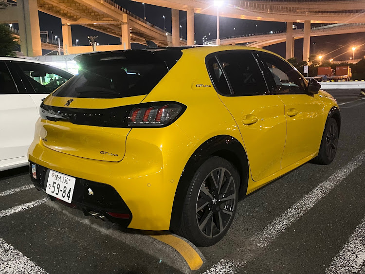 208のプジョー208・プジョー・メルセデスAMG・メルセデスAMG C63・C63に関するカスタム事例の投稿画像8枚目