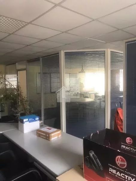 Vente locaux professionnels 1 pièce 89.27 m² à Creil (60100), 127 000 €