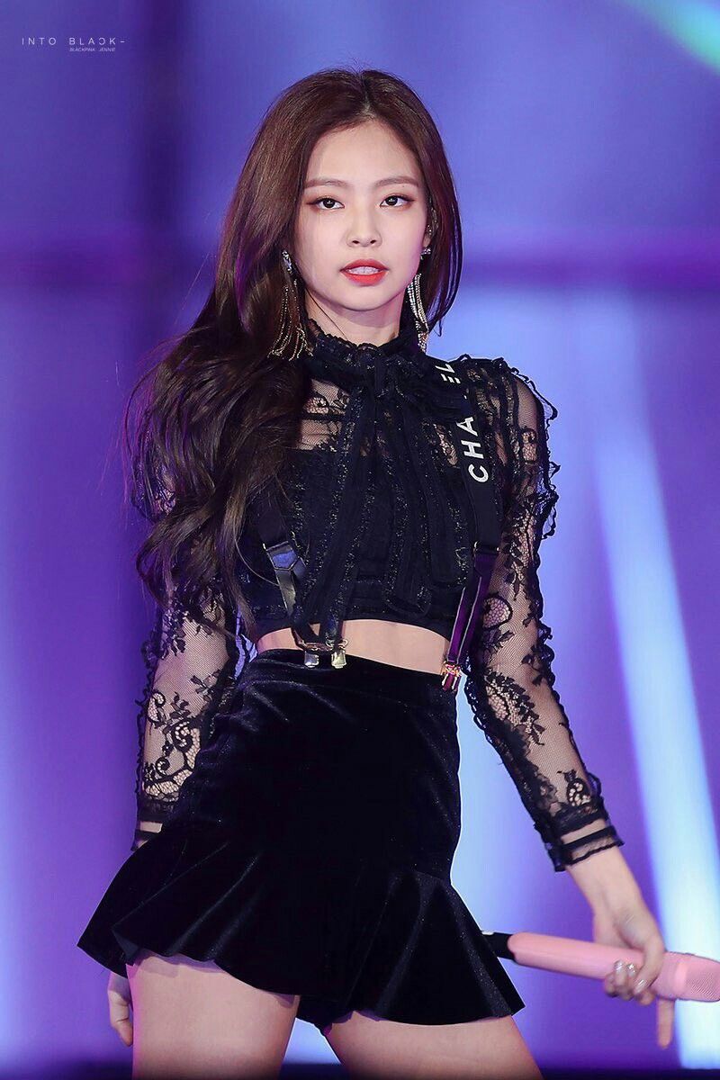 Jennie's Style Drastically Changed After She Changed Stylists, Here's ...