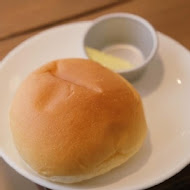 青春漢堡 Aoharu Burger(台北世貿店)