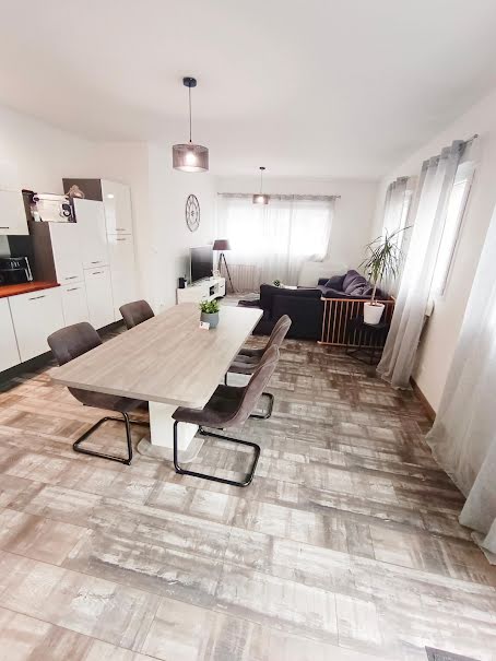 Vente appartement 2 pièces 56 m² à Carentan-les-Marais (50500), 158 000 €