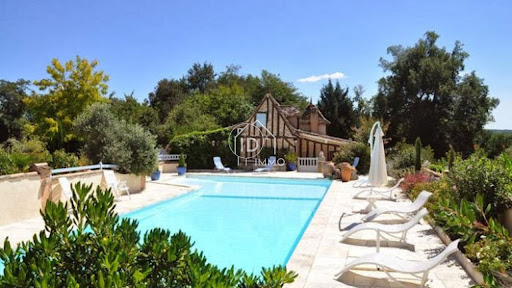 Maison avec piscine et terrasse 4