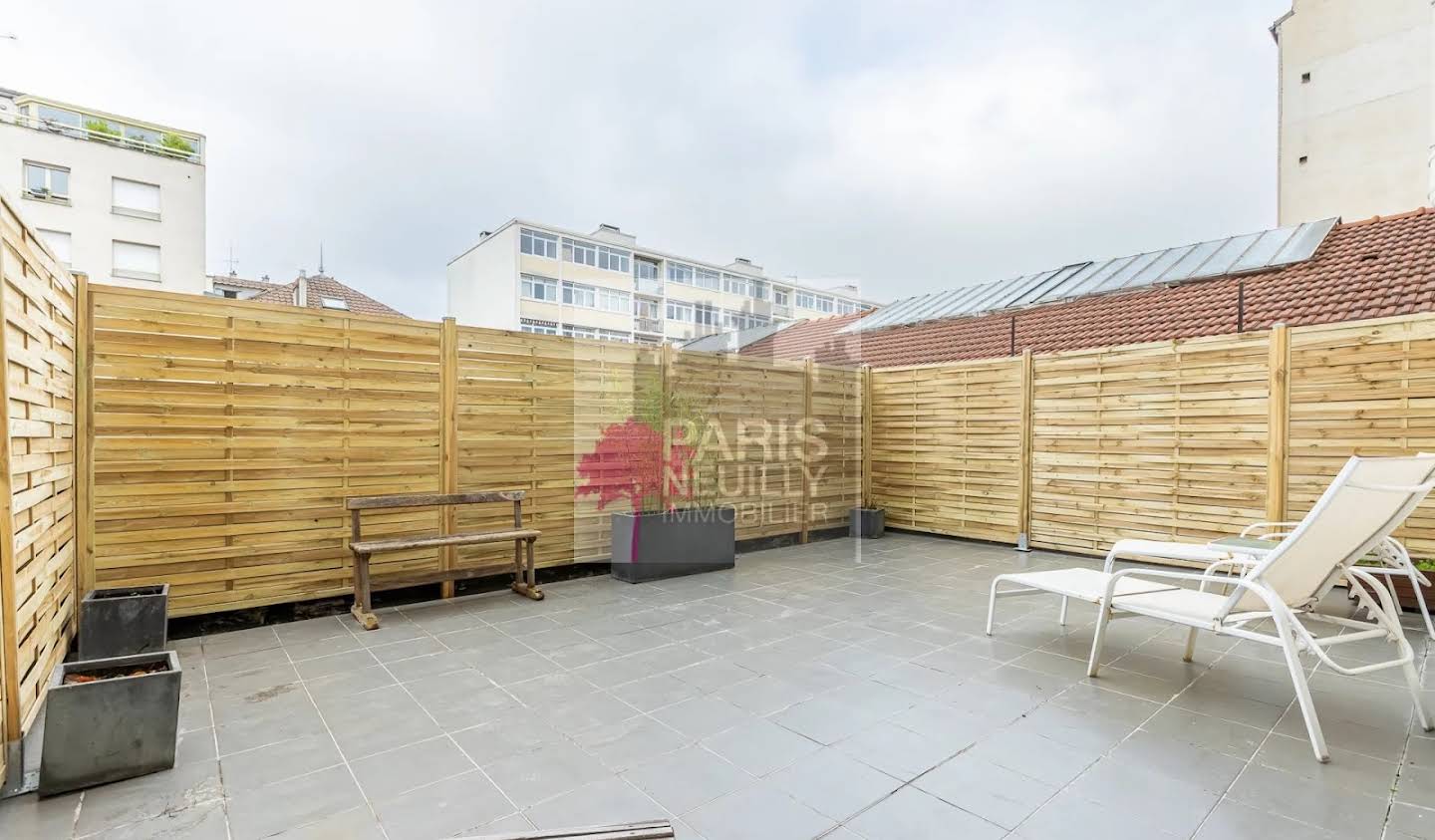 Apartment with terrace Courbevoie