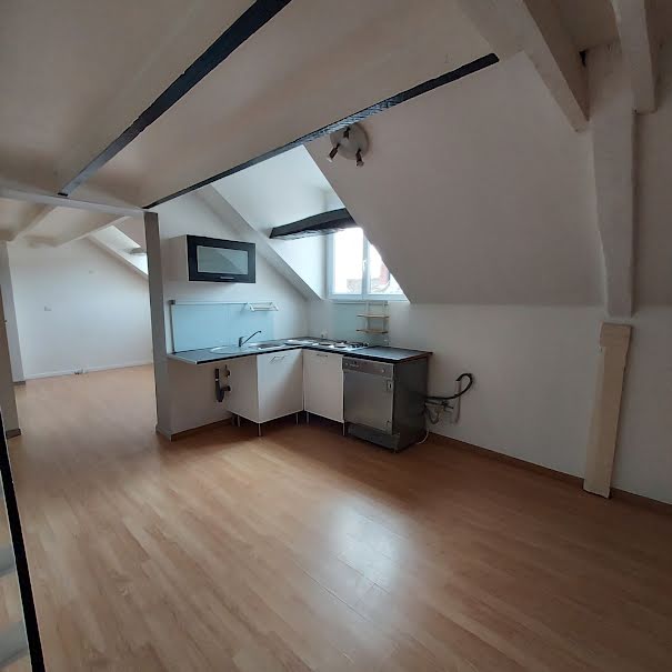 Location  appartement 2 pièces 25.46 m² à Luzarches (95270), 578 €