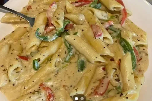 Veg White Sauce Pasta