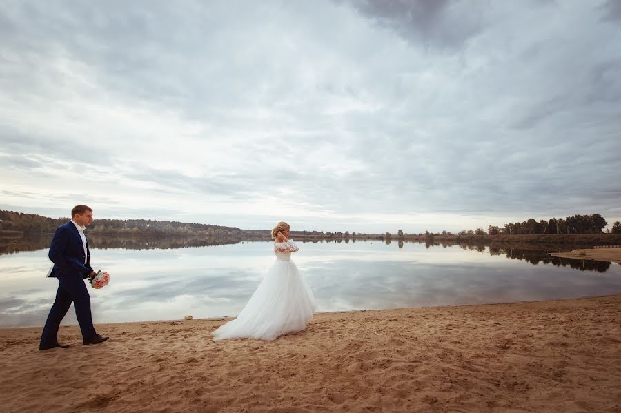 Fotógrafo de casamento Natalya Kotukhova (photo-tale). Foto de 6 de março 2017