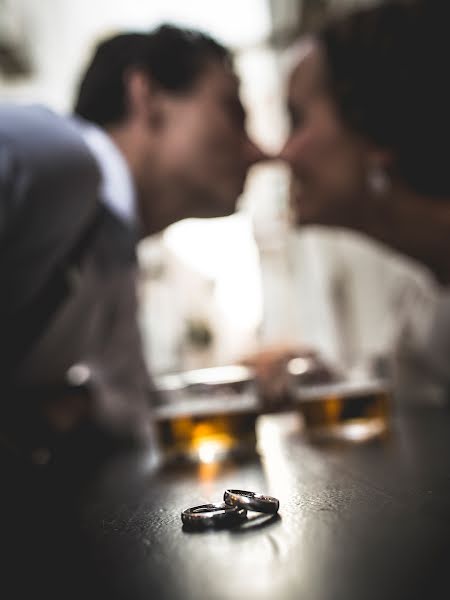 Fotografo di matrimoni Roberto Abril Olid (robertoabrilol). Foto del 14 dicembre 2015