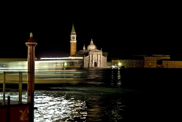 Tutto in un lampo... di Tiziana Detoni