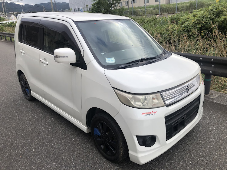 ワゴンRスティングレーのレブ400rpmさんが投稿したカスタム事例の投稿画像1枚目