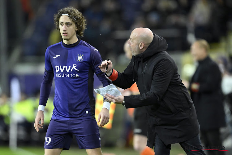 Fabio Silva (Anderlecht) gespot in het stadion van PSV, aankondiging transfer lijkt kwestie van tijd