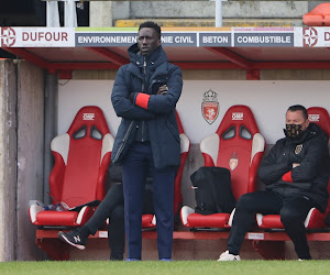 Mbaye Leye furieus op het veld van Moeskroen : "Onmogelijk om op dit terrein te presteren"