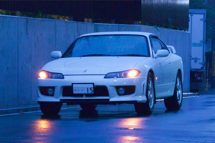 シルビアの雨が滴るいい車・シルビア・シルビアs15・シルビア好きな人と繋がりたいに関するカスタム事例の投稿画像1枚目