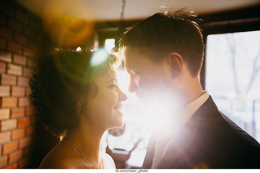 Wedding photographer Dmitriy Isaev (isaevdmitry). Photo of 27 January 2015