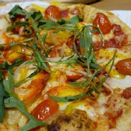堤諾比薩  Tino's Pizza Cafe(家樂福內湖門市)