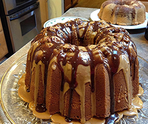 Million Dollar Irish Cream Pound Cake