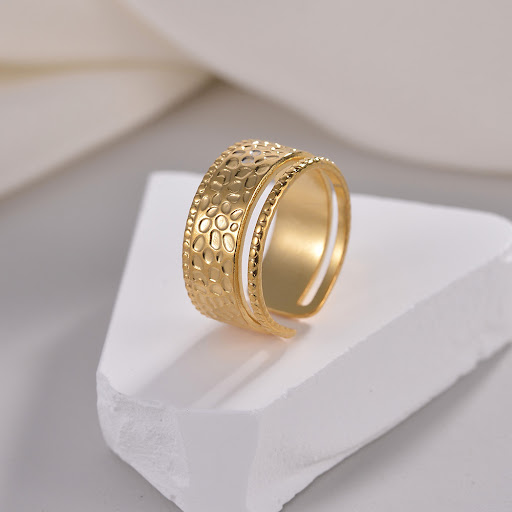 Title 2, Adjustable hammer pattern womens ring, a styli...