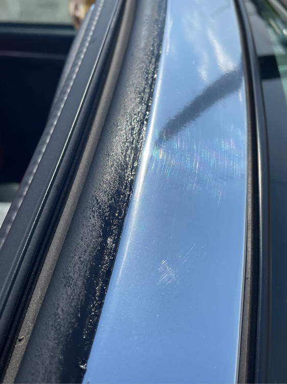 コペンの特殊工作員日誌・あおぞら工房🛠・クロームラッピング・相変わらずと素人工作で・ラッピングシートに関するカスタム事例の投稿画像5枚目