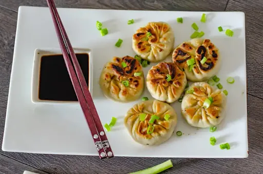 Veg Pan Fried Momo