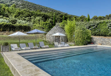 Maison avec piscine et terrasse 20