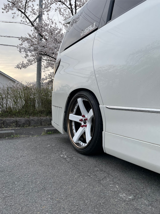 ヴェルファイアのジーストバックレーベルST2・白ホイールはいいぞ・春の交通安全週間・桜とコラボ🌸・workwheelsに関するカスタム事例の投稿画像2枚目