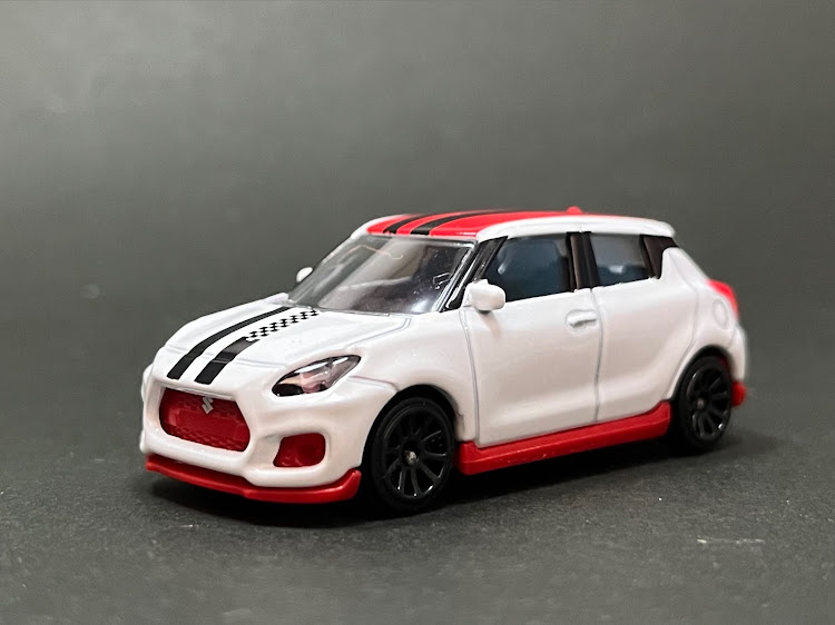 スイフトスポーツのミニカーは男のロマン・トミカ 新車買って来ました！・マジョレットミニカー・ランボルギーニ レヴエルト・ゴルフ場⛳️に関するカスタム事例の投稿画像22枚目