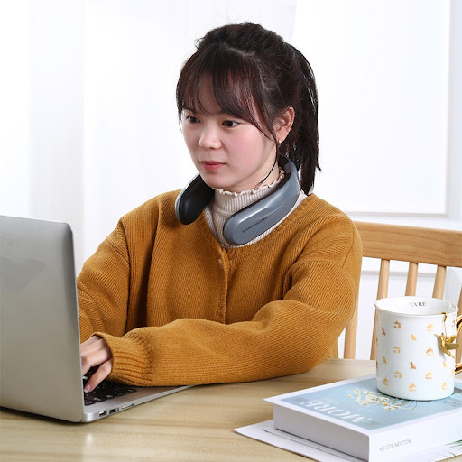 Title 3, Portable Multifunctional USB Heating Neck Massa...