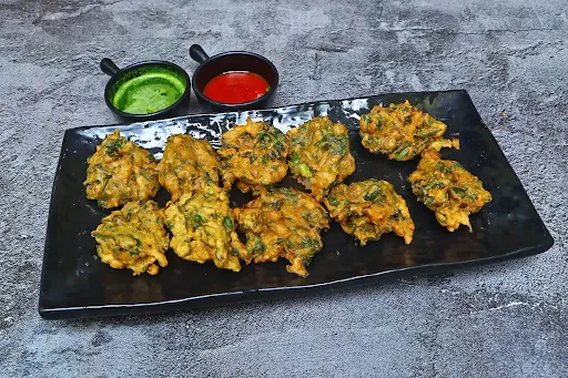 Palak Pakoda [12 Pieces]