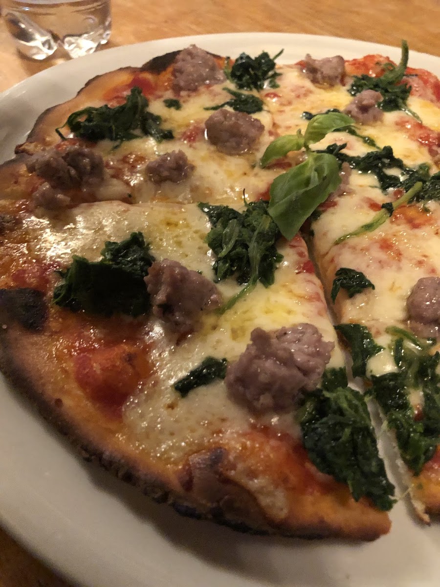 Gluten-Free Pizza at Pizzesco