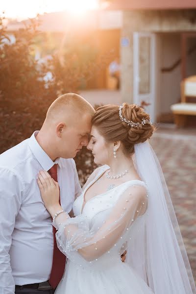 Wedding photographer Olya Naumchuk (olganaumchuk). Photo of 28 October 2019