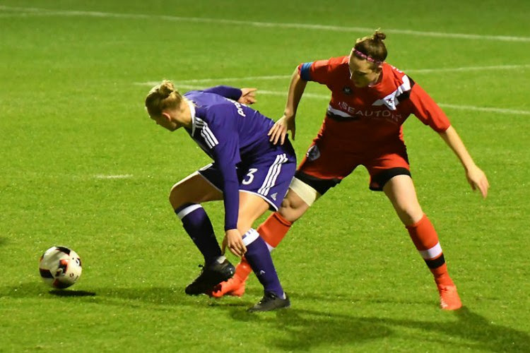 OHL Vrouwen strekken de beentjes ... en u kan erbij zijn!