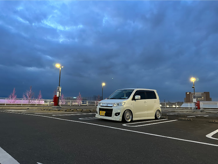 ワゴンRスティングレーのえーちゃんさんが投稿したカスタム事例の投稿画像1枚目