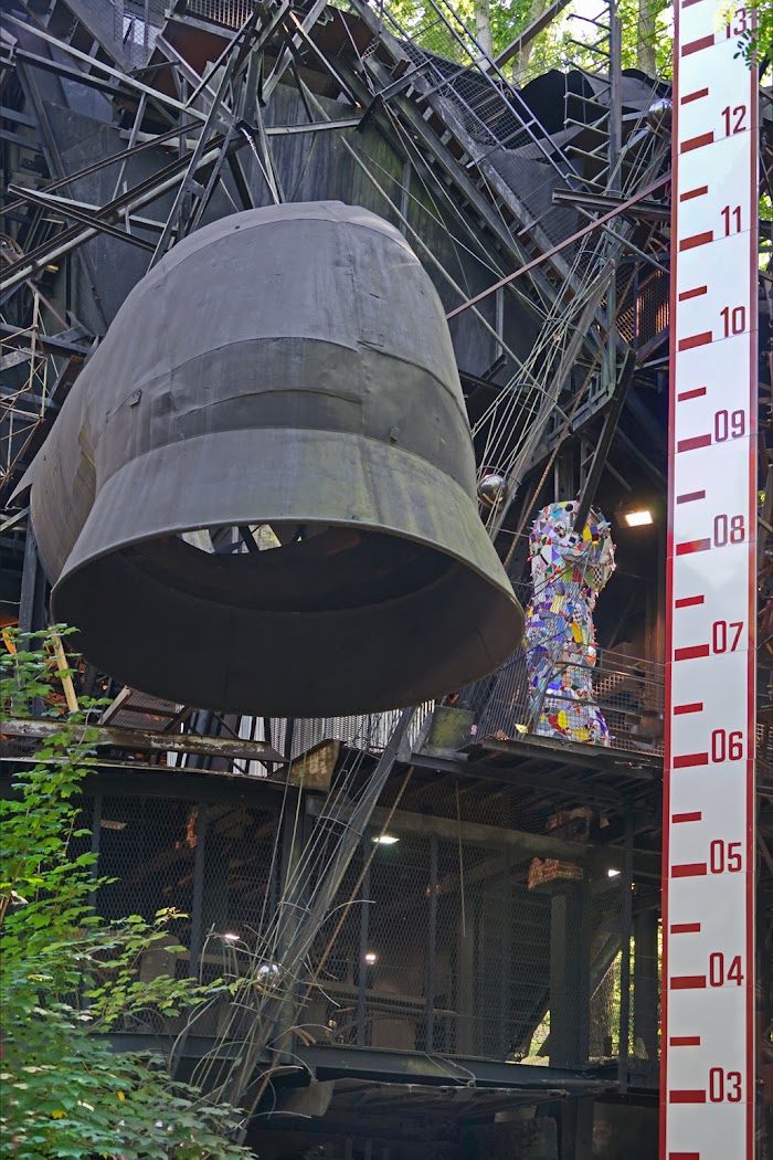 Le Cyclop de Jean Tinguely (Milly-la-Forêt). Conduit d'aération du Centre Pompidou, donné à Jean Tinguely par Pontus Hulten