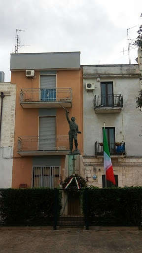 Monumento Ai Caduti Di Cellamare