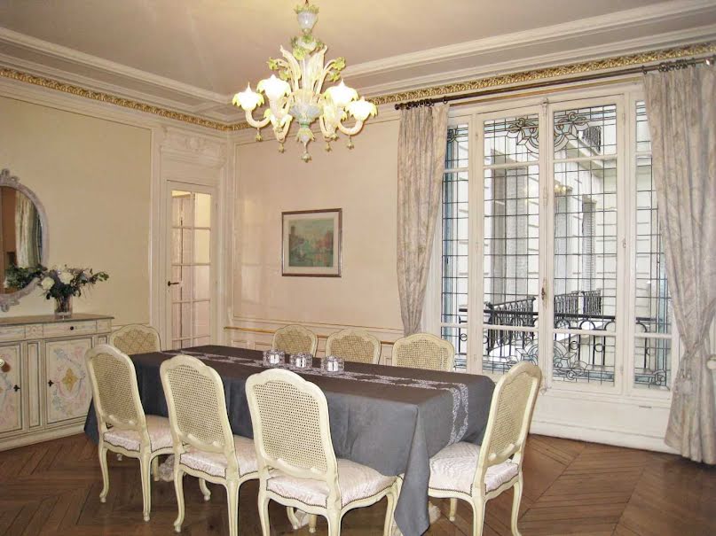 Location meublée appartement 6 pièces 210 m² à Paris 17ème (75017), 6 500 €