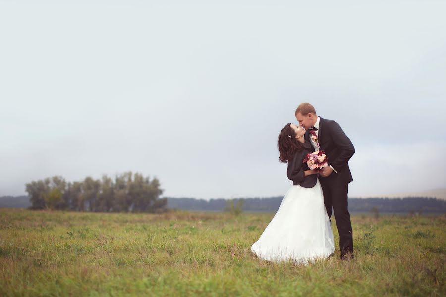 Wedding photographer Milena Svetlaya (milenasvetlaya). Photo of 4 April 2016