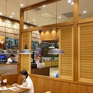 Kua Aina 夏威夷漢堡(台中港三井Outlet)