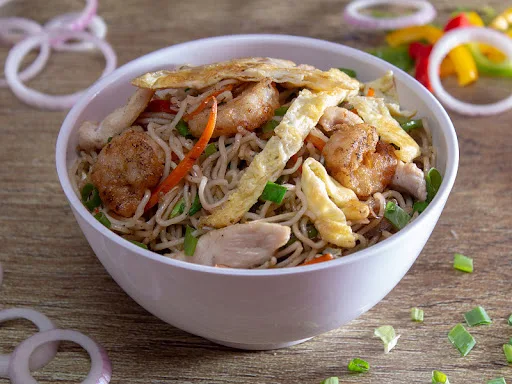 Mixed Hakka Noodles (Full)