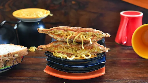 Special Maggi Sandwich (Buy 1 Get 1 Free)