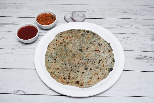 Methi Pyaaj Paratha