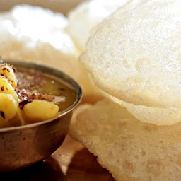 Luchi & Aloo Ki Sabji