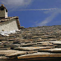 tetti e cielo di 