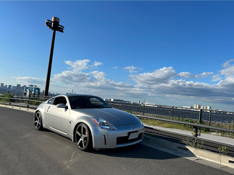 フェアレディZの６月もよろしくお願いします・マフラー交換・フェアレディZ・梅雨の晴れ間に関するカスタム事例の投稿画像1枚目