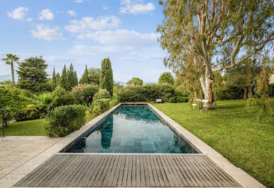 Villa avec piscine et terrasse 10